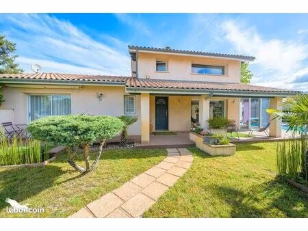 maison 4 pièces 150 m²