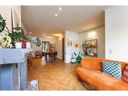 instapklaar rijhuis met 2 slpk  vernieuwde keuken & badkamer