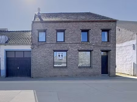 ruime hob met véél potentieel  3 slpk  tuin én garage!