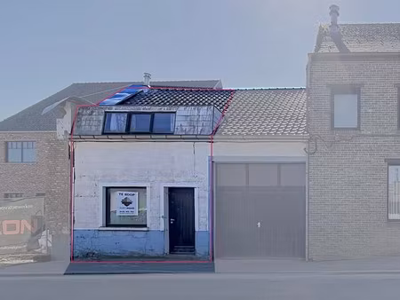 volledig te renoveren woning met 2 slpk  op toplocatie!
