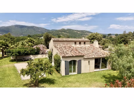 villa provençale proche du centre avec un fort potentiel
