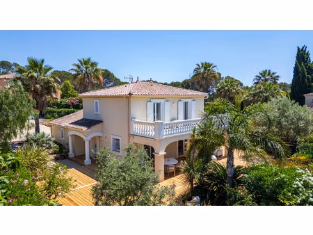 vente maison 5 pièces 128 m² saint-raphaël (83700)