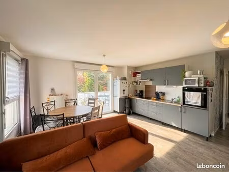 appartement 3 pièces - 67m2 - balcon