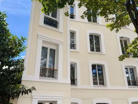 charmant f2 en exclusivité