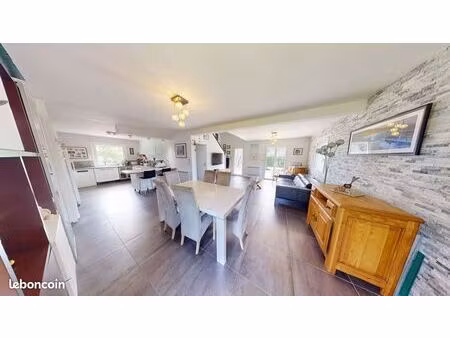 maison 5 pièces 105 m²