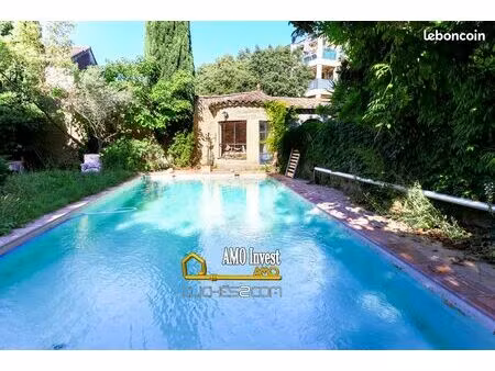 maison de ville 11 pièces 350 m²