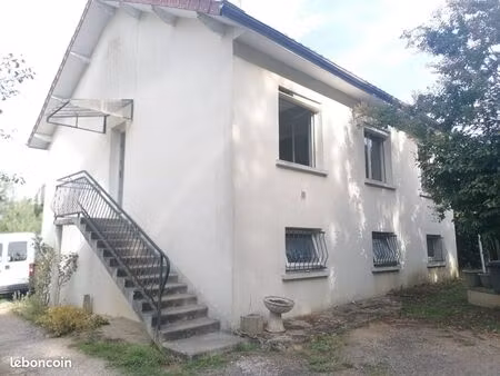 maison 6 pièces 77 m²