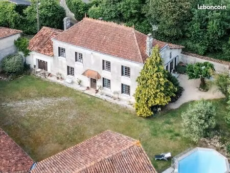 propriété 11 pièces 189 m²