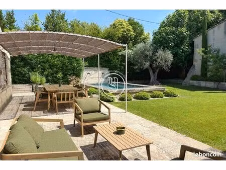maison 8 pièces 260 m²