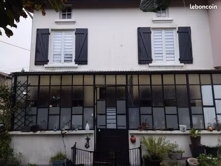 maison avec travaux hameau tres calme limite 63 et 42