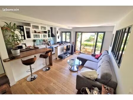 superbe 3 pièces avec grande terrasse sud-ouest sur jardin