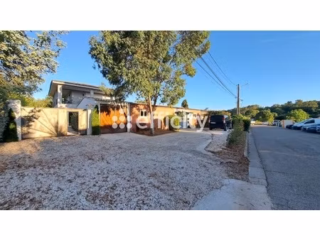 local commercial 5 pièces - 342 m²