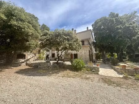 maison en pierre de 170 m² à eguilles
