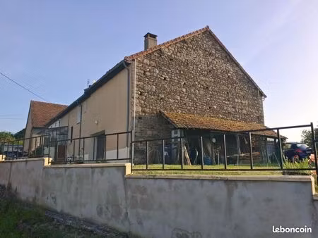 maison 3 pièces 75 m²