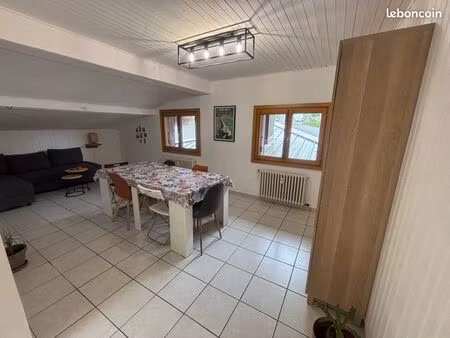 appartement lumineux au centre ville