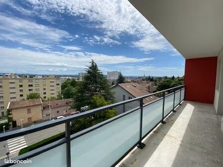 appartement 4 pièces 97 m²