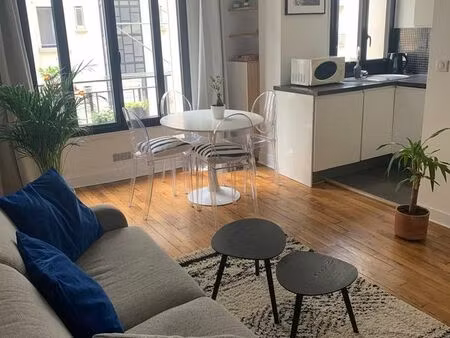 charmant 2 pièce  proche des commerces