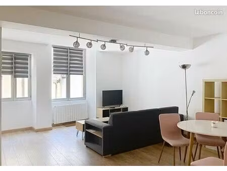 f2 charmant et bien situé avec un haut niveau de standing