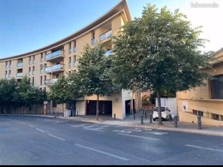 garage aix en provence proche cours mirabeau république