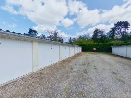 garage/box 14 m² chauvigny