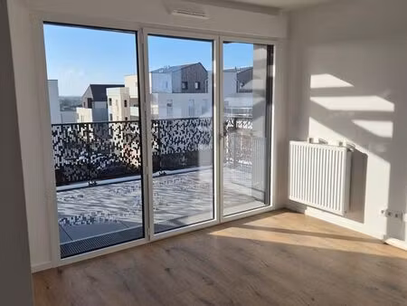appartement t3 à louer - lumineux avec terrasse et prestations de qualité