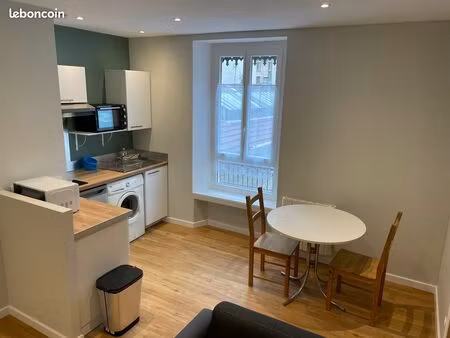 t2 meublé 29 m² – grenoble esplanade – lumineux – vue bastille