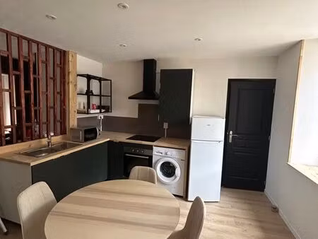 t2 meublé 42 m² – centre-ville de lunéville – refait à neuf