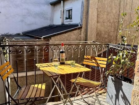 appartement meublé de caractère – charme de l’ancien  prestations de qualité et emplacemen