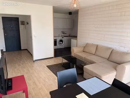 a louer t2 meublé  île de nantes centre