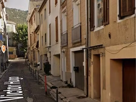à louer – t2 de 37 m² – cuges-les-pins -620 charges comprises