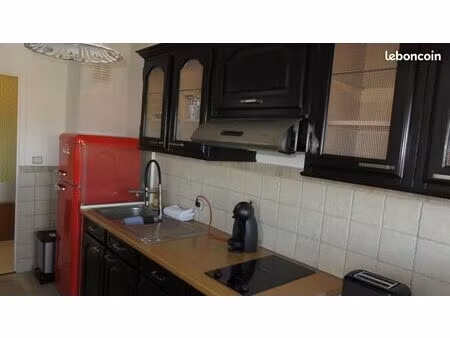 grand studio 34m2  contrat étudiant  clim calme
