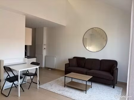 appartement meublé à louer (42 9m2 quincy-sous-sénart)