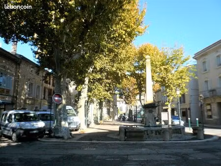 appartement t3 au centre de saint-cannat - 15 km d’aix-en-provence