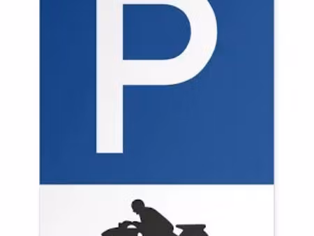 parking moto proche gare sncf