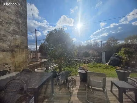 ? maison meublée à louer avec jardin  terrasse bois et toit-terrasse – lisle (24350) ?