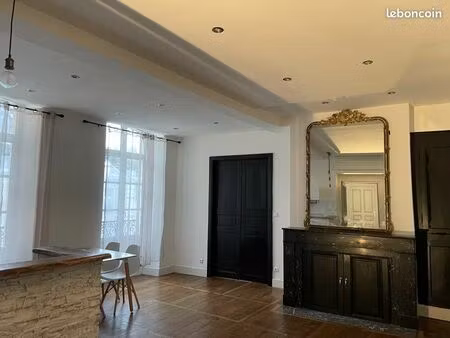 appartement t3 proche mairie