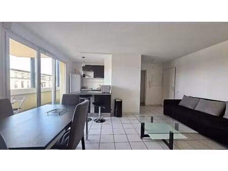 location appartement 3 pièces 56m² bordeaux 33000