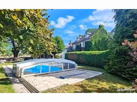 vente maison 7 pièces 160 m² champagnac (15350)