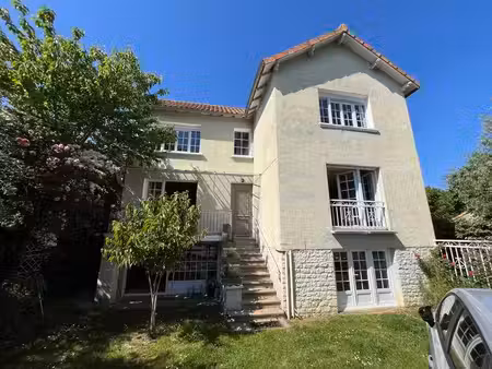 vente maison 5 pièces 106 m² les adjots (16700)