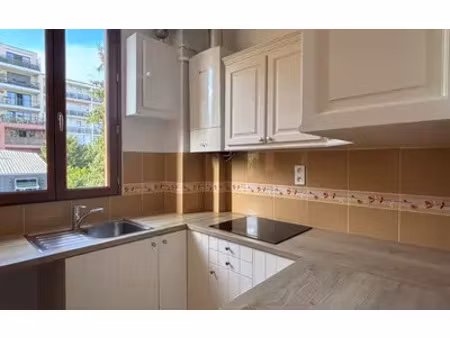 chaville (92370)