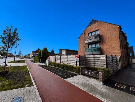 appartement te koop in roeselare met 2 slaapkamers