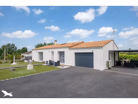 vente maison 4 pièces 103 m² belluire (17800)
