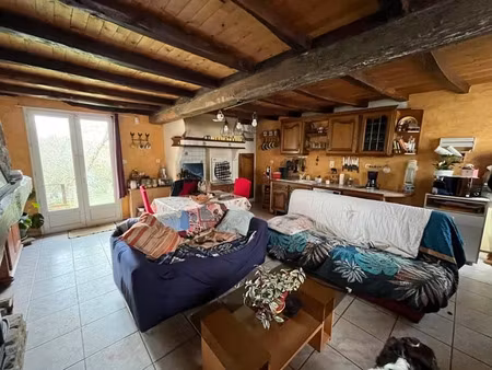 vente maison 4 pièces 106 m² burie (17770)