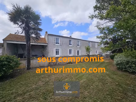 vente maison 7 pièces 167 m2 à courçon