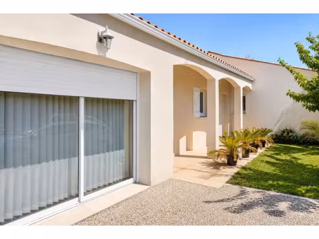 vente maison 5 pièces 131 m² saint-sulpice-de-royan (17200)