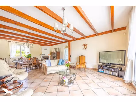 vente maison 7 pièces 167 m² forges (17290)