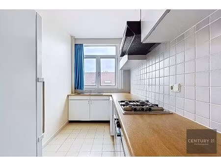 appartement à vendre avec 3 chambres   uccle (vbe33057)