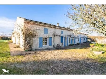 vente maison 10 pièces 300 m² meschers-sur-gironde (17132)
