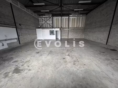 location local d’activités brie comte robert 77170 372m² à 533m²
