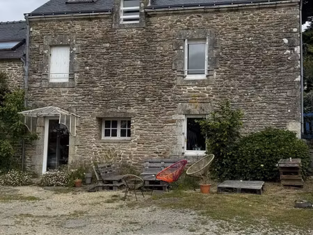 maison de village à grand-champ (56390)